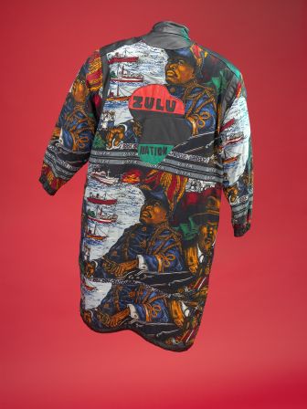 Afrika Bamabatta coat, back view. Afrika Bamabatta coat, back view.