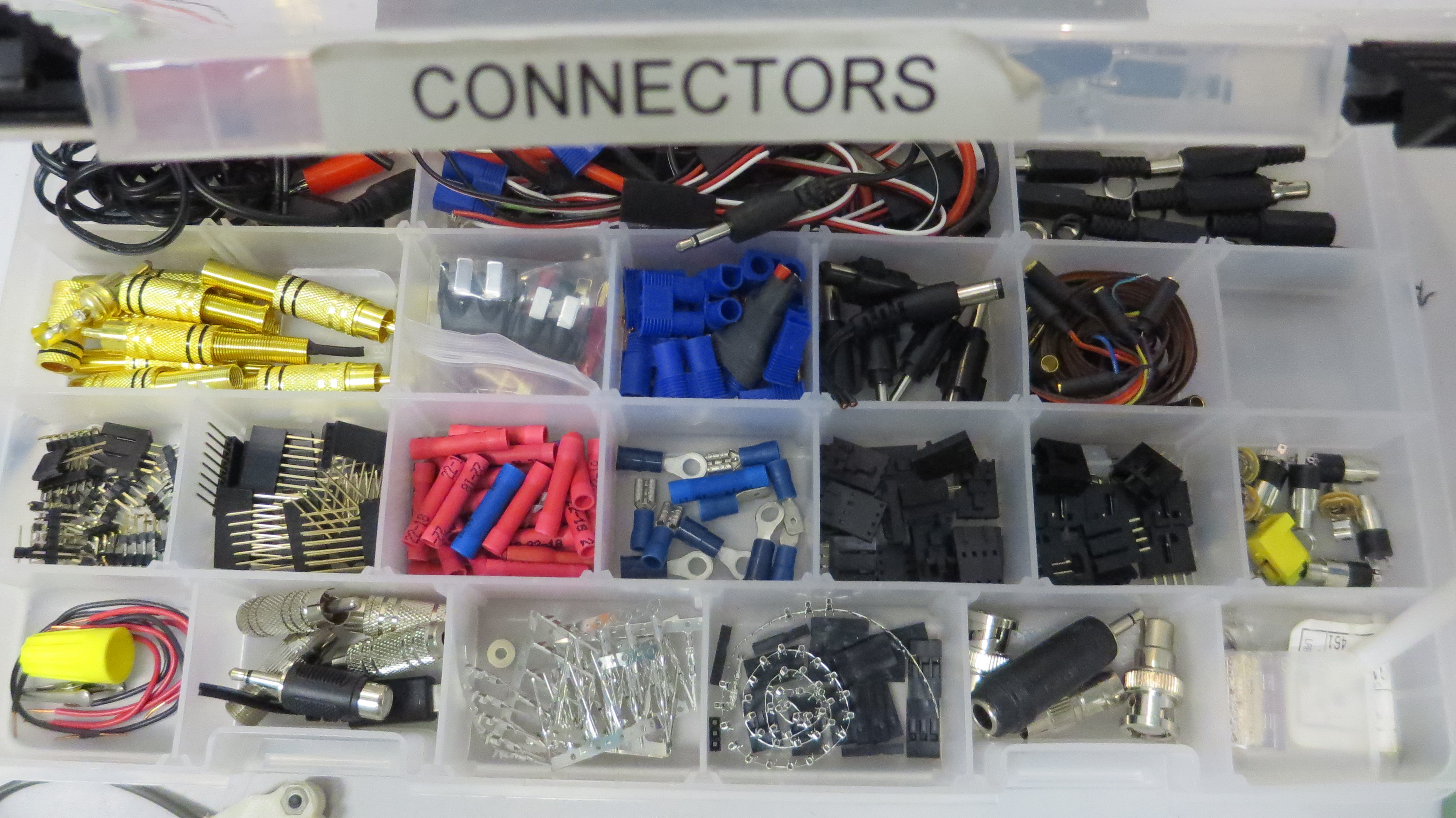 A box full of different connectors used in Spark!Lab