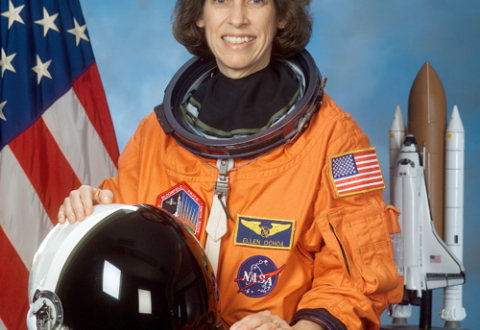 Official portrait of NASA astronaut Ellen Ochoa in her flight suit, 12 February 2002