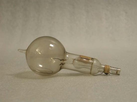 Bulb used in Edison's first public demonstration